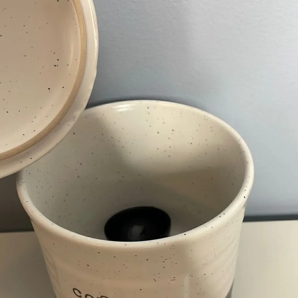 Heartland Hive Ceramic Coffee Canister with Lid